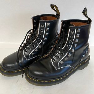 Like brand new, barely worn.